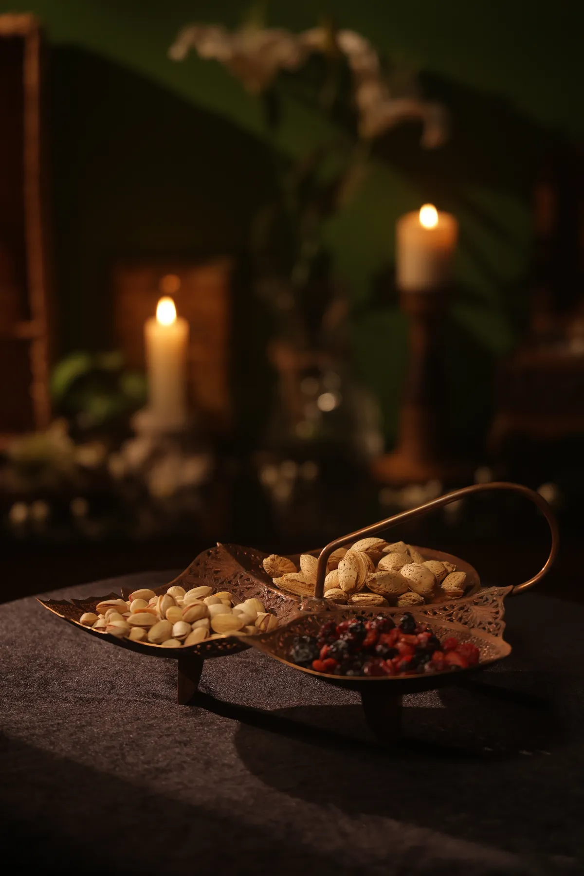 Riwaayat Ember Leaf Platter